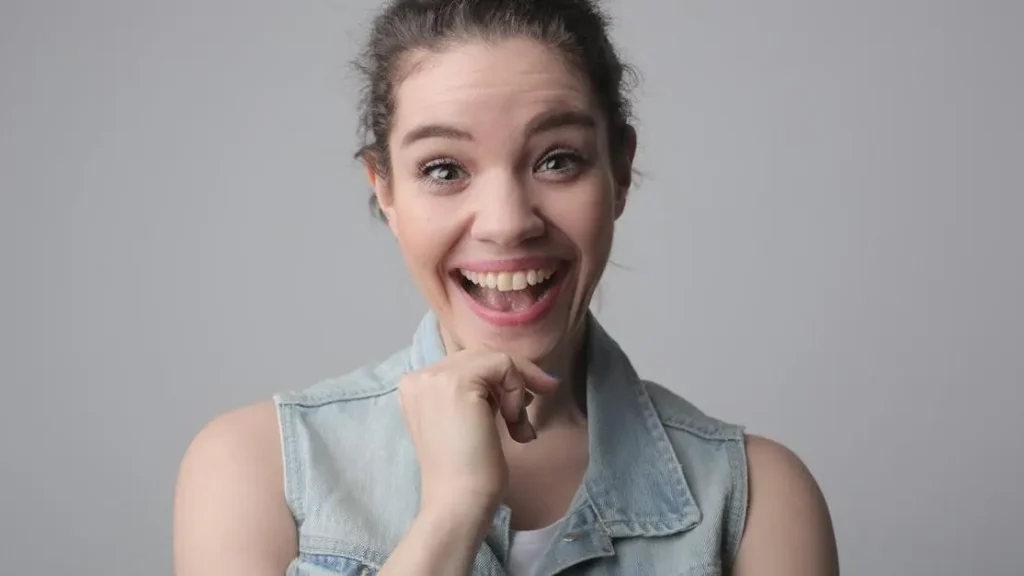 How Can Teeth Whitening Boost Your Confidence?