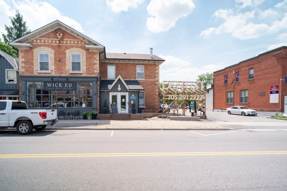 Street view of Cookstown Dental Centre on Queen Street